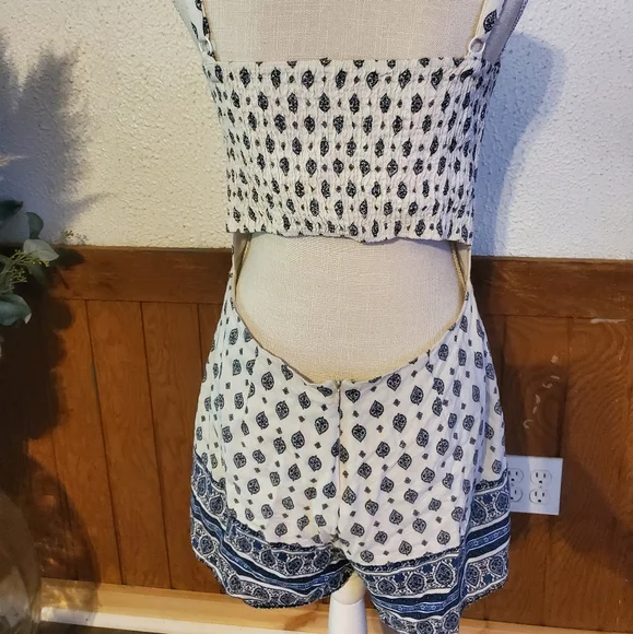 Pull&Bear Rompers - Picture 2 of 3